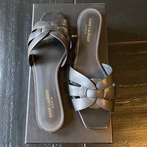 Saint Laurent Nero Sandals